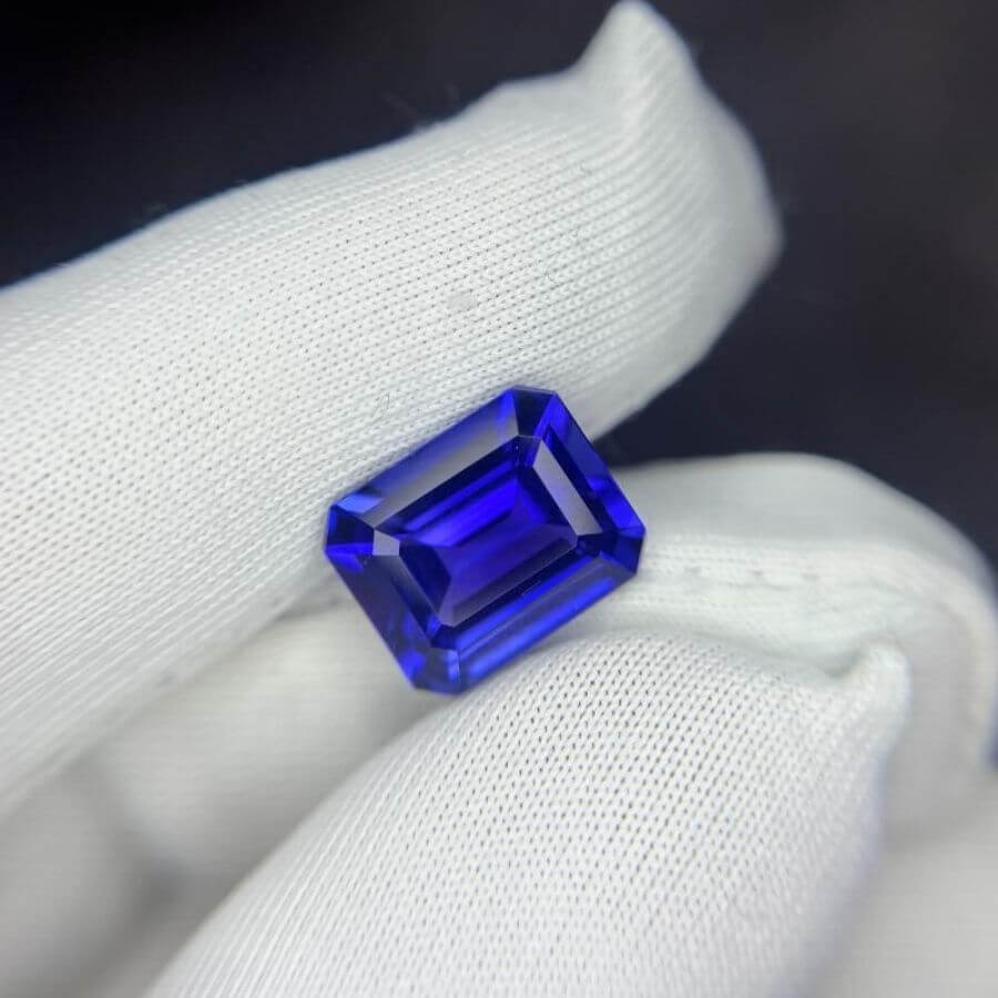 7.64 Carat Emerald Cut Tanzanite Gemstone