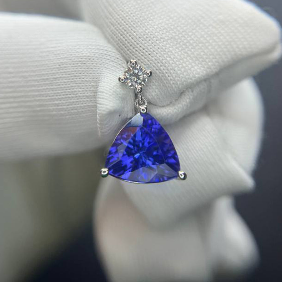 1.94 Ct Deep Blue Trillion Cut Tanzanite Pendant