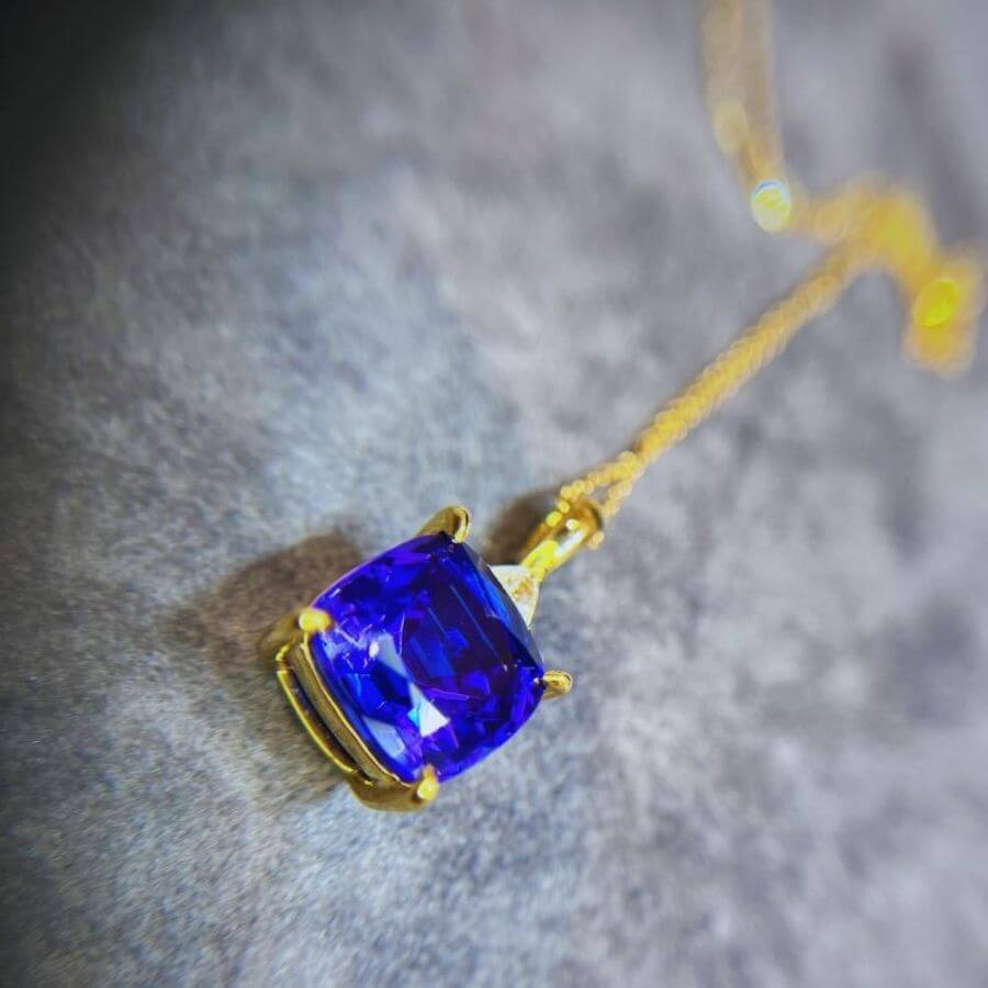Exceptional 8.81 Ct Cushion Cut Tanzanite Pendant