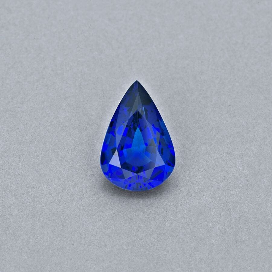 7.06 Carat Pear Cut Tanzanite Gemstone