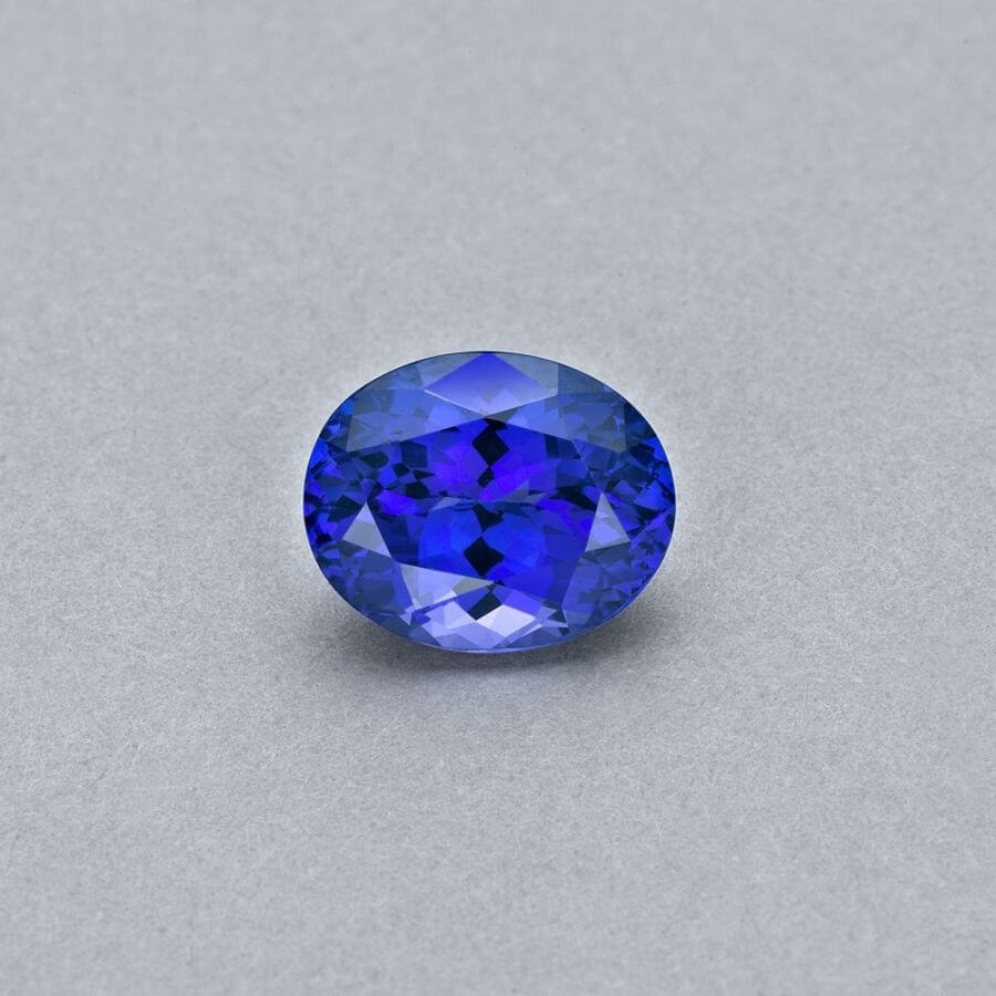7.10 Carat Oval Cut Tanzanite Gemstone