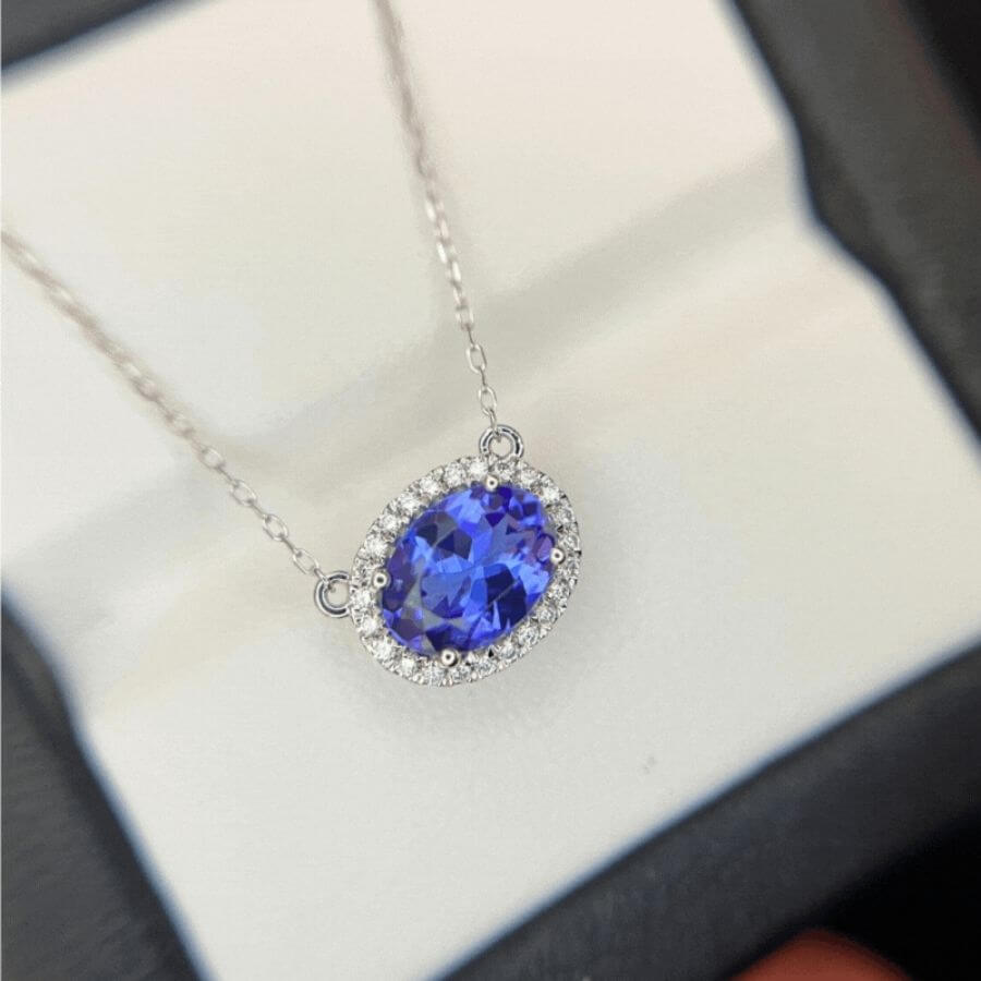 "East-West" Oval Tanzanite Pendant