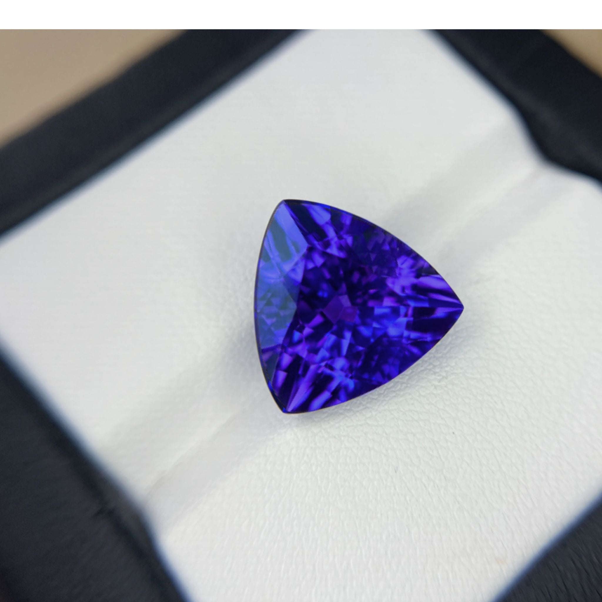 Violet & Blue Tanzanite Trillion Cut  -11 Carats