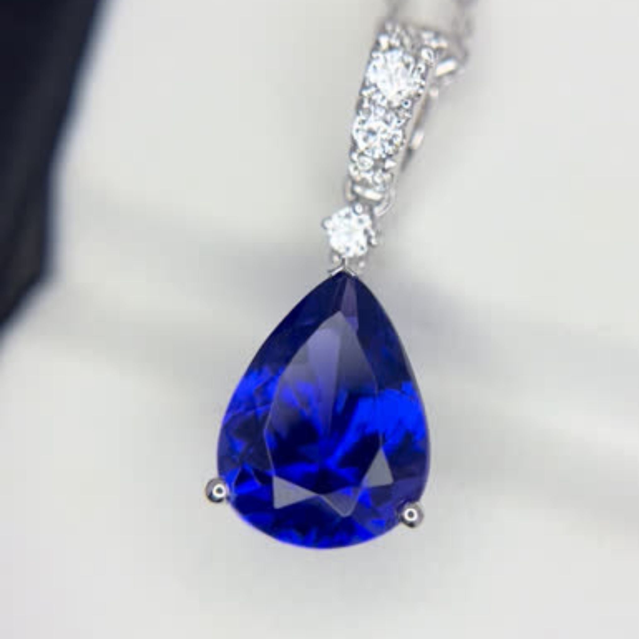 Exquisite Pear-Shaped Tanzanite Drop Pendant