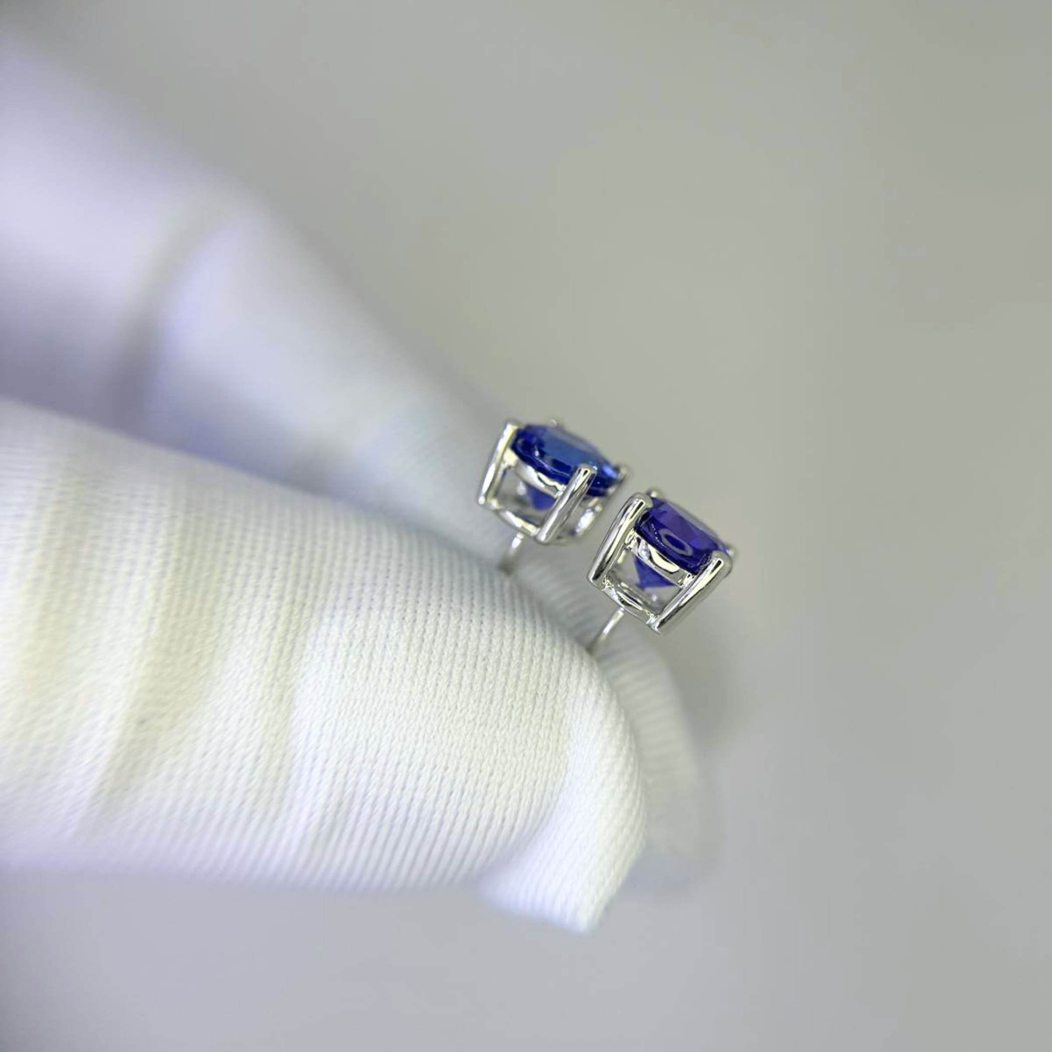 Tanzanite Stud Earrings - 2.50 Carats - 6.5  mm