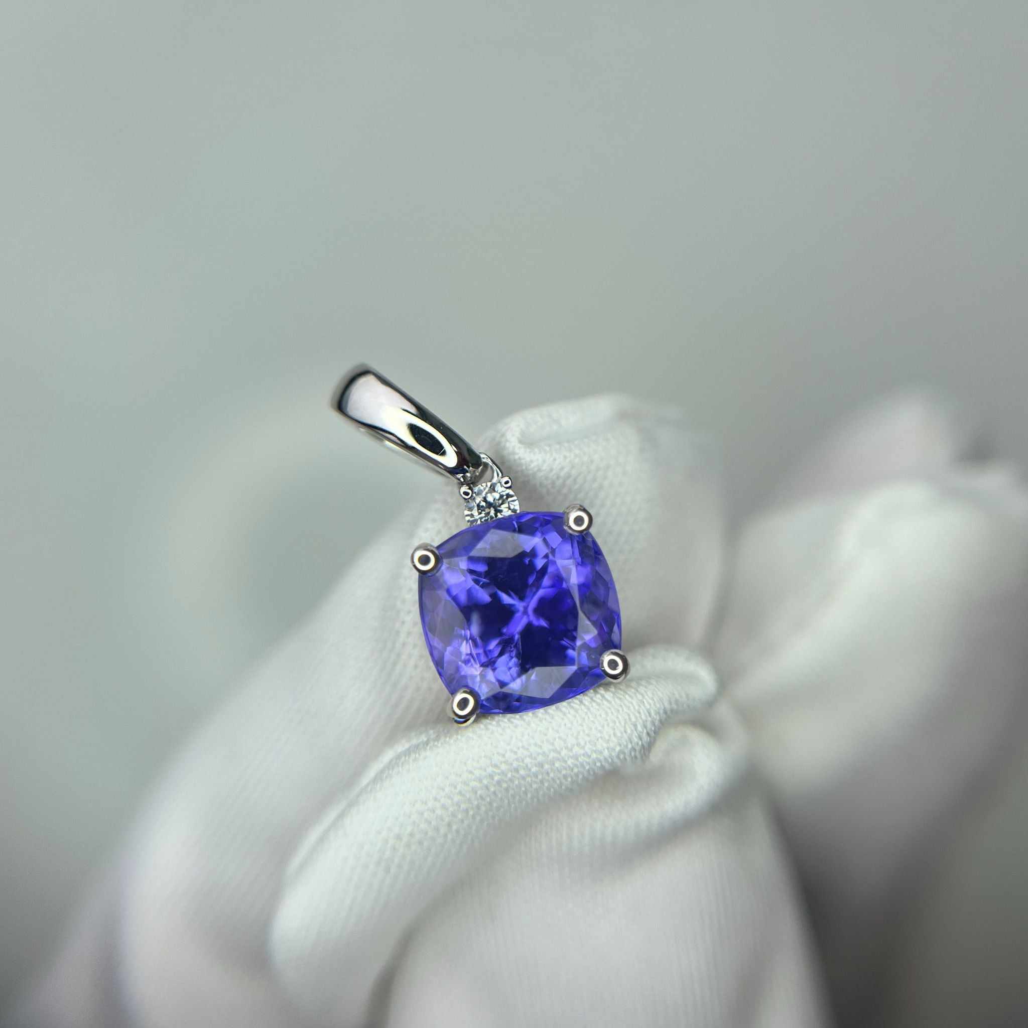 2.99 Ct Cushion Cut Tanzanite & Diamond Pendant