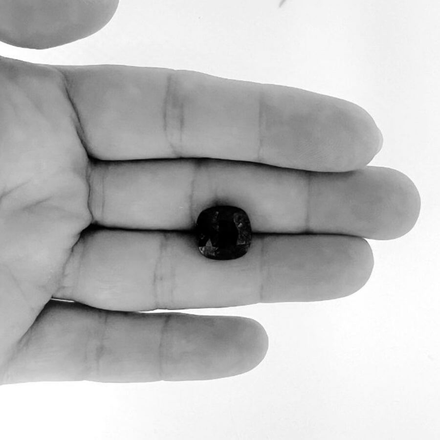 7.86 Carat Cushion Cut Tanzanite Gemstone