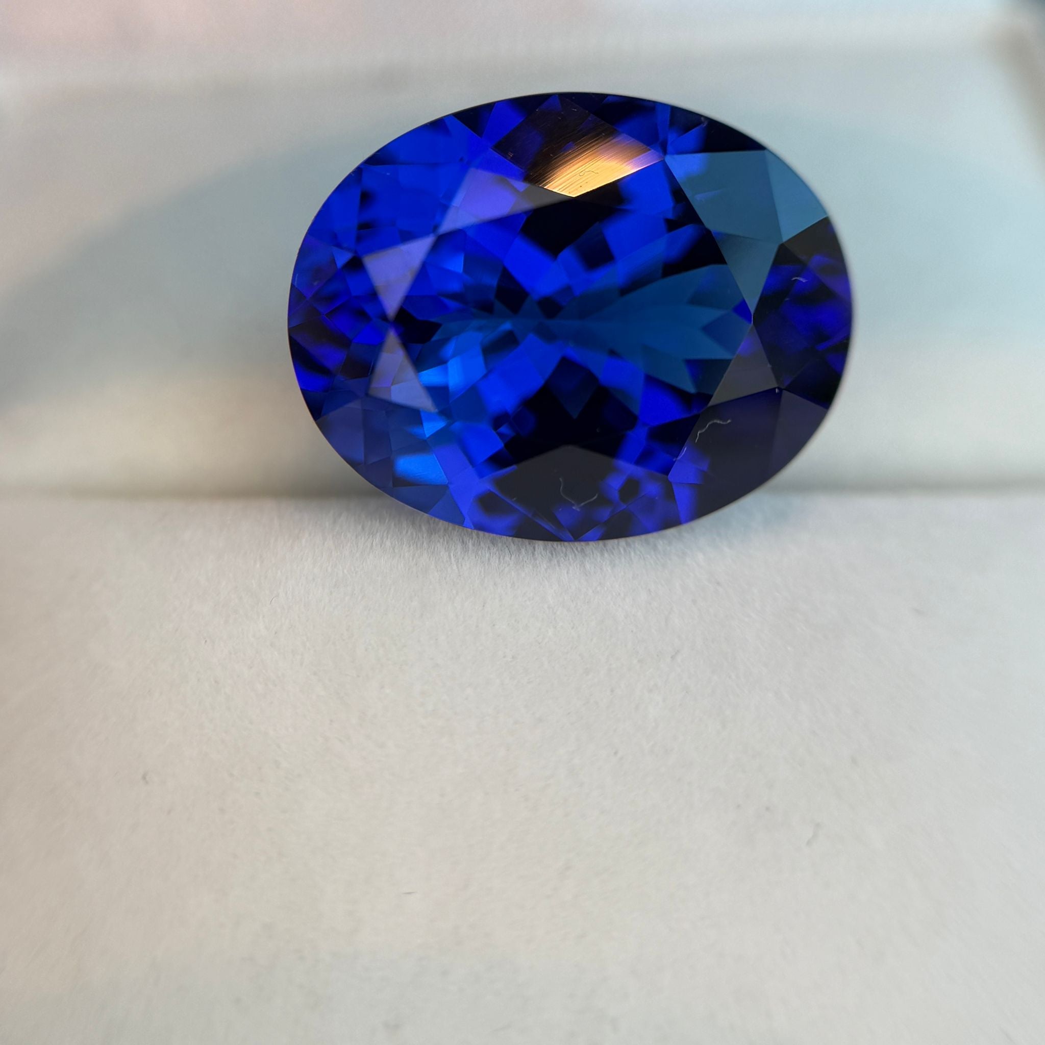 21.24 ct Oval Tanzanite Gemstone – GIA Certified Tanzanite - VB 6/6