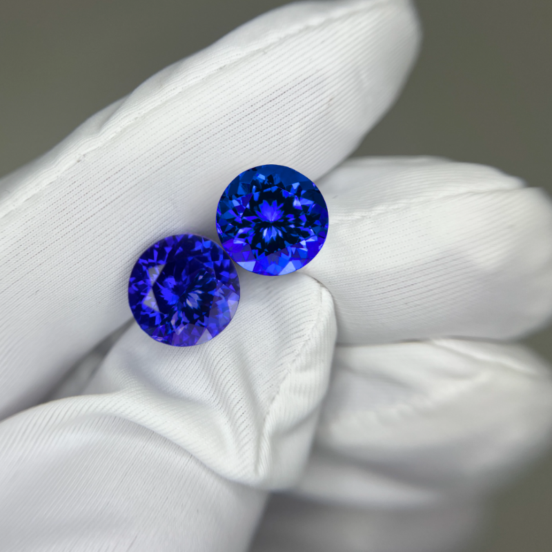 Exceptional 10 mm Matching Round Tanzanite Pair – Rare & Top Color