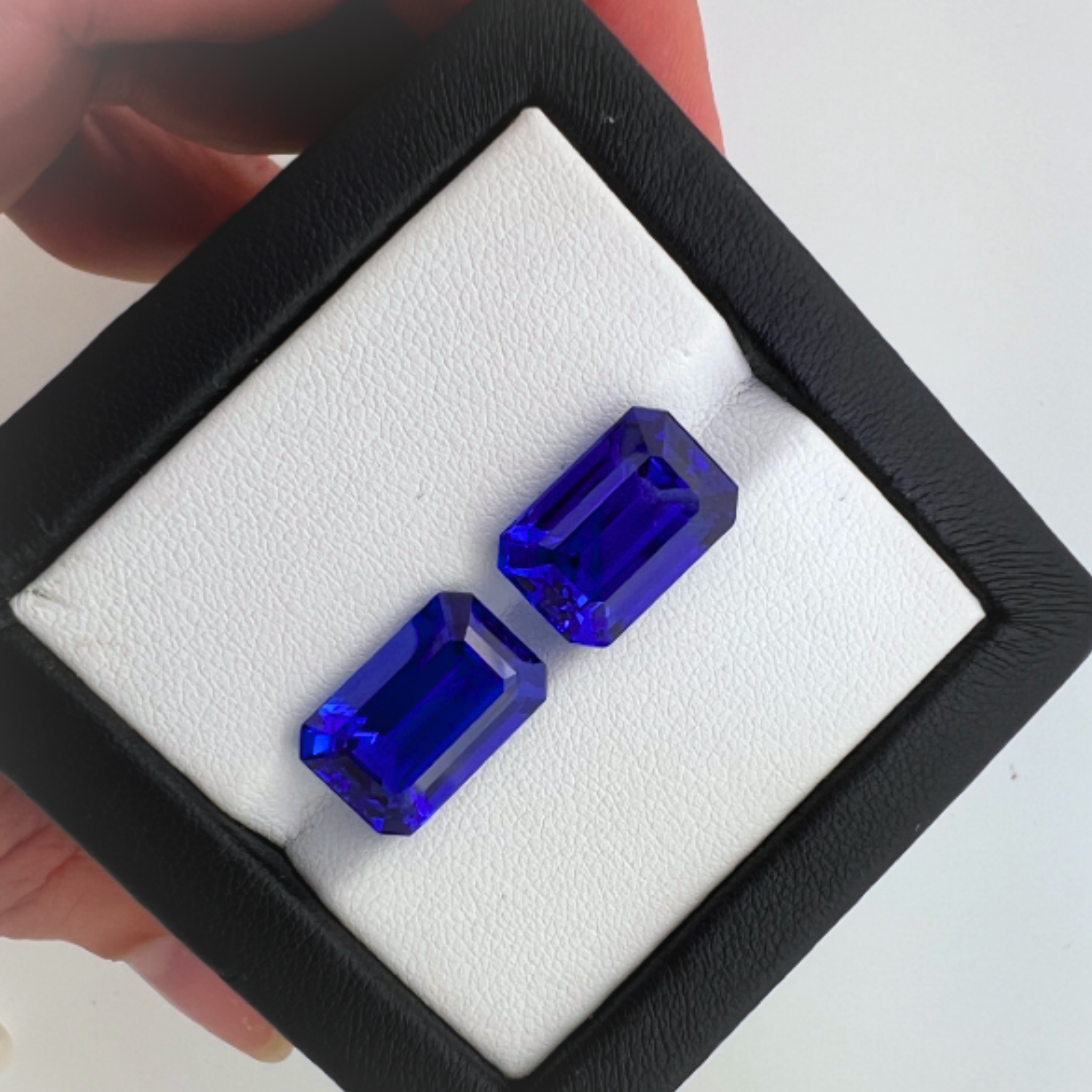 LongTanzanite Emerald Cut - Matching Set- 17 carats